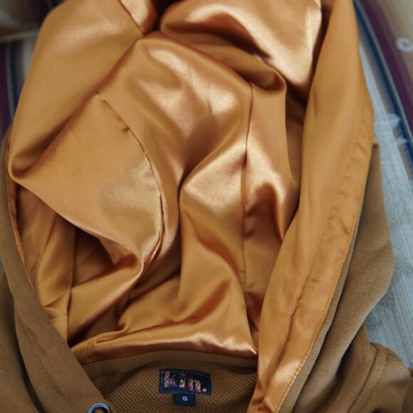 Gold hoodie - Picture 4 of 4